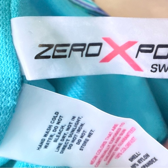 Stylish Blue and Green Halter Dress - Picture 14 of 14